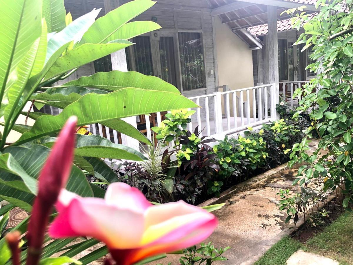 The Lucky Cottage Lembongan Exteriör bild